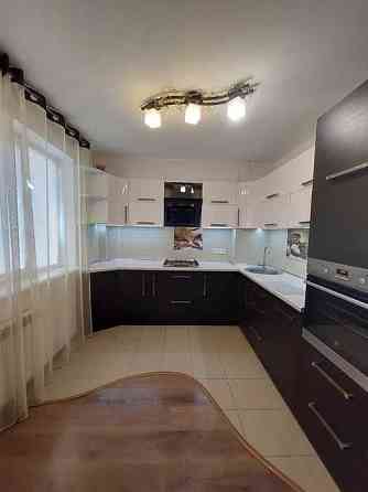 Продам 3 кім. квартиру по вул. Нескорених, Салтівка (88972) Харьков