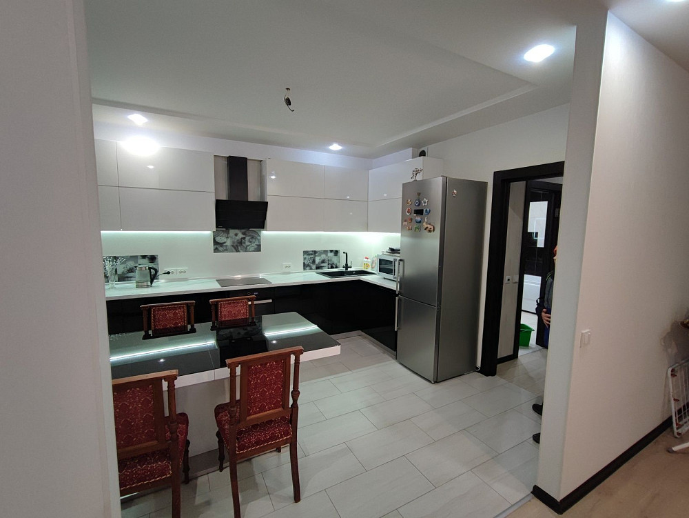 Продам 3к. квартиру, ЖК Юбилейный+кладовка Харків - зображення 1