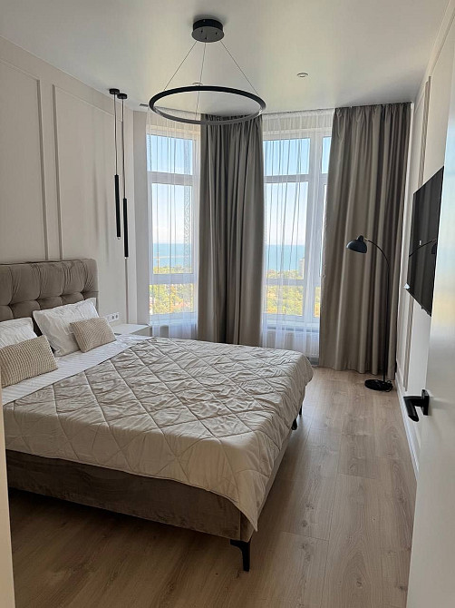 1 комнатная с видом на море с балконом новый ремонт Элегия Парк Одесса - изображение 1