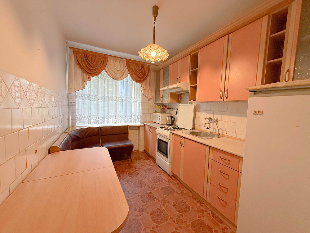 Трикімнатна квартира на Міцкевича! Район Центра!! Ровно - изображение 4