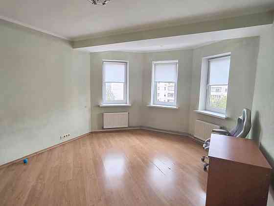 Здам 2 Грушевського автономне опалення Бровары