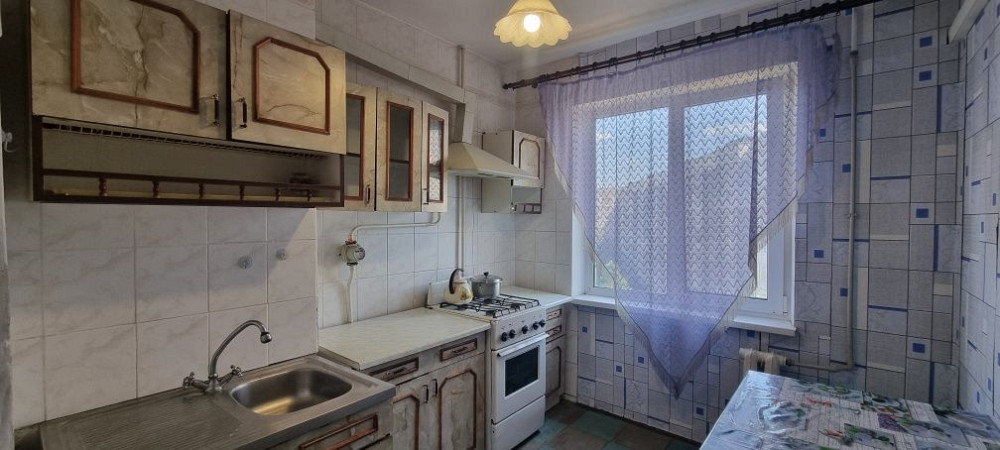 Оренда двокімнатної квартири на Таврійському . 200 років Херсону . Херсон - зображення 2