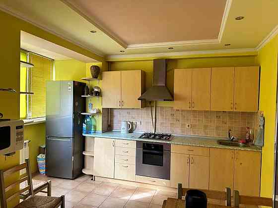 Оренда 3-х кім.квартири на Рокосовського 6 Киев