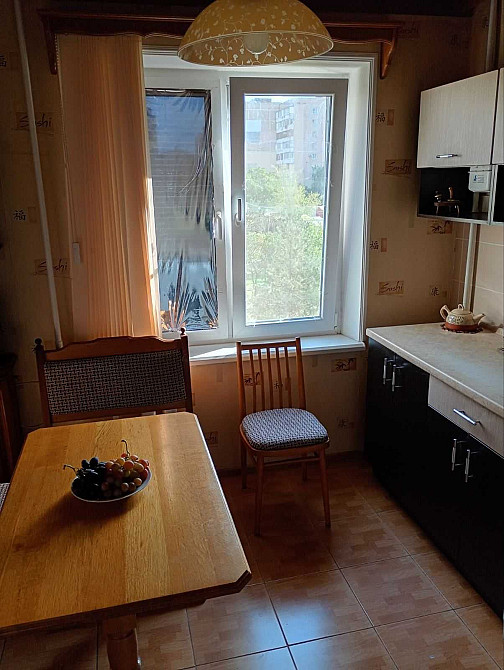 Продаю двокімнатну квартиру для сім'ї у чудовому районі Запоріжжя - зображення 2