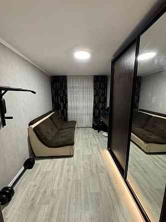 Продам 2x кімнатну крвартиру терміново 