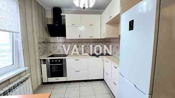 Продаж 2к квартири вул Лятошинського 18 Голосіївський р-н правий берег Київ