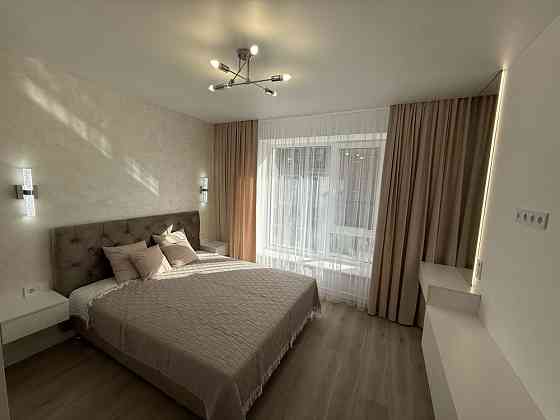 Власник. .	Елітна квартира з повною комплектацією та газовим опаленням Ровно