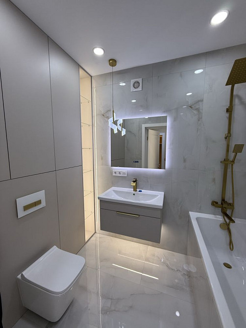 Власник. .	Елітна квартира з повною комплектацією та газовим опаленням Ровно - изображение 4