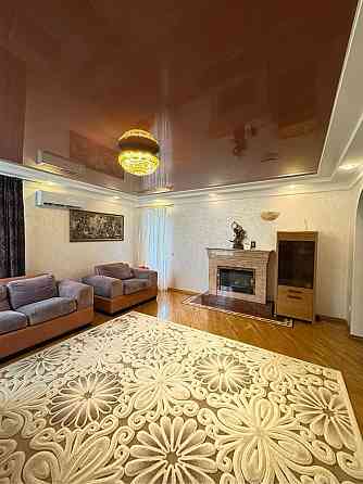 Простора квартира з гаражем в центральній частині м.Луцьк Луцк