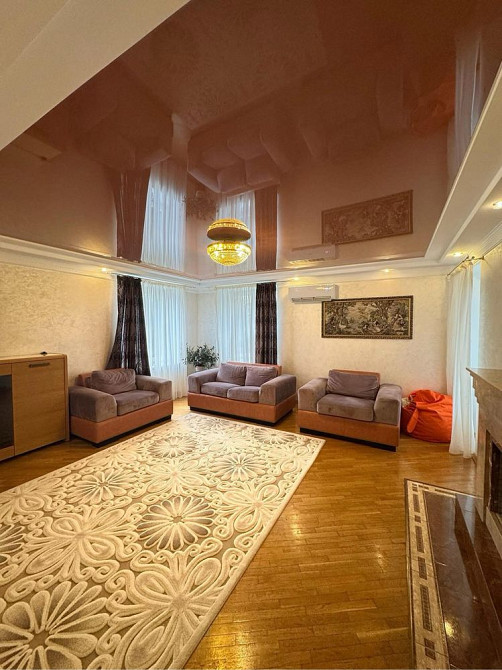 Простора квартира з гаражем в центральній частині м.Луцьк Луцьк - зображення 2