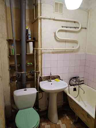 Продам 1 комнатную на 12 квартале, ул. Инженерная Днепр