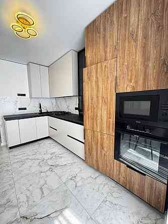 Продам 1 кімнатну Новобудову в спальному районі Черновцы