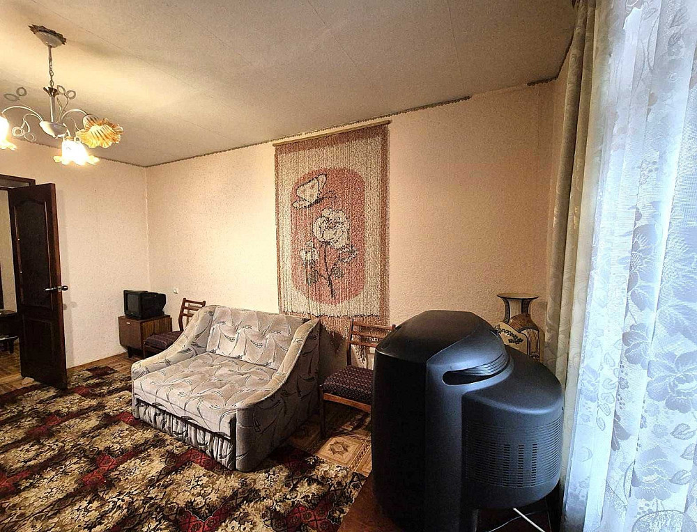 Простора 2-кімнатна квартира в цегляному будинку Чернигов - изображение 1