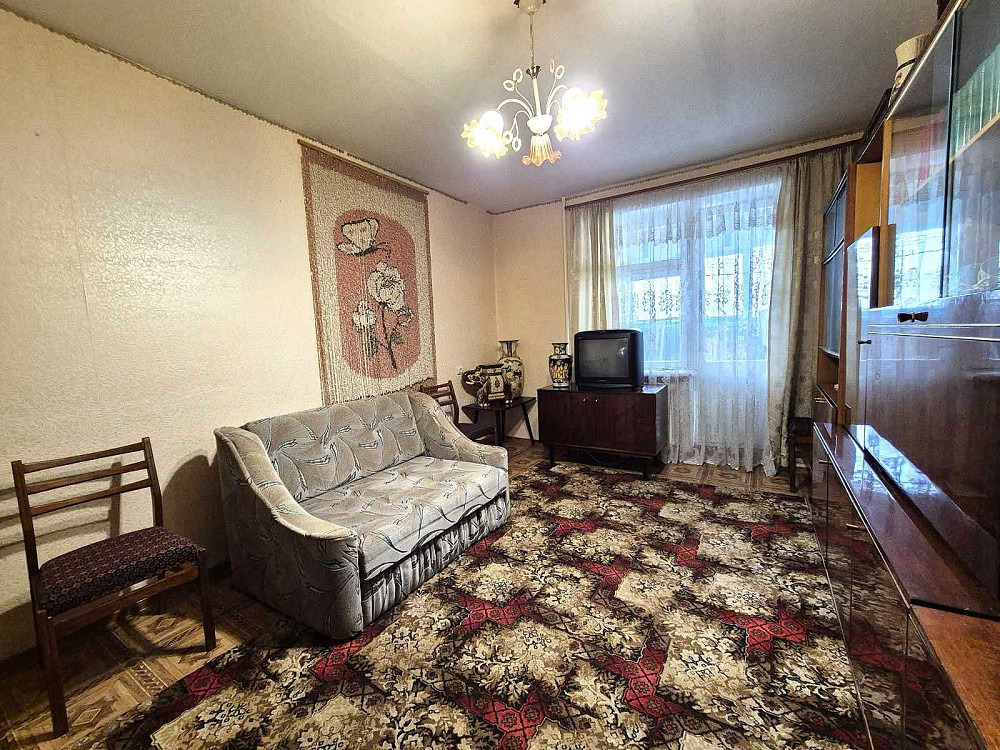 Простора 2-кімнатна квартира в цегляному будинку Чернигов - изображение 2