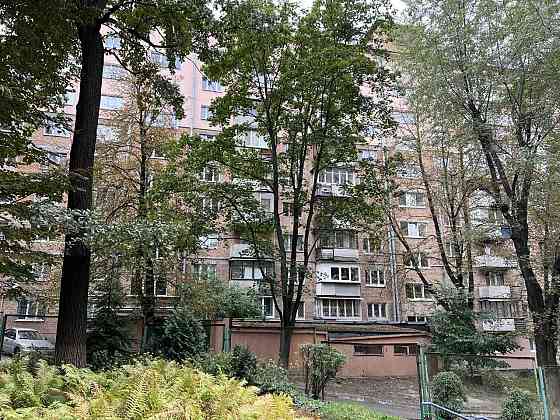 2-кімнатна квартира на Богдана Хмельницького, ст. М. Університет Київ