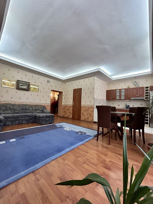 Оренла 2 к аул. Белоруська 32 метро Киев - изображение 1