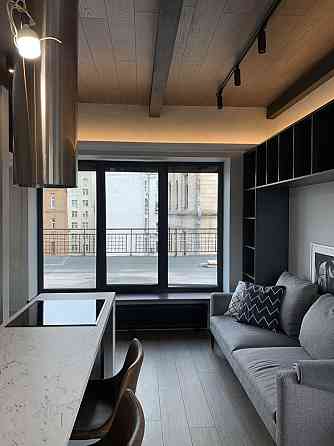 Супер-Стильна 2-к з терасою! Золоті Ворота! Велика Житомирська 17 Без% Киев