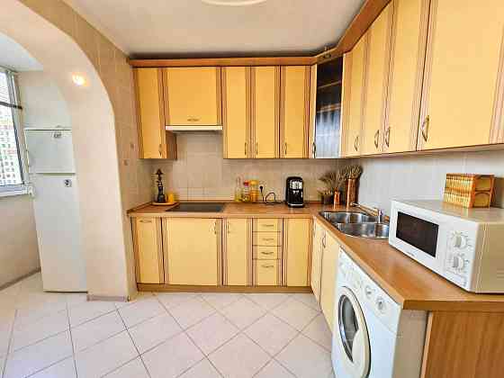 Оренда затишної двокімнатної квартири 53m2 в центрі столиці Киев