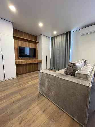 Здам  2 кімн. квартиру ЖК Щасливий низький поверх Днепр