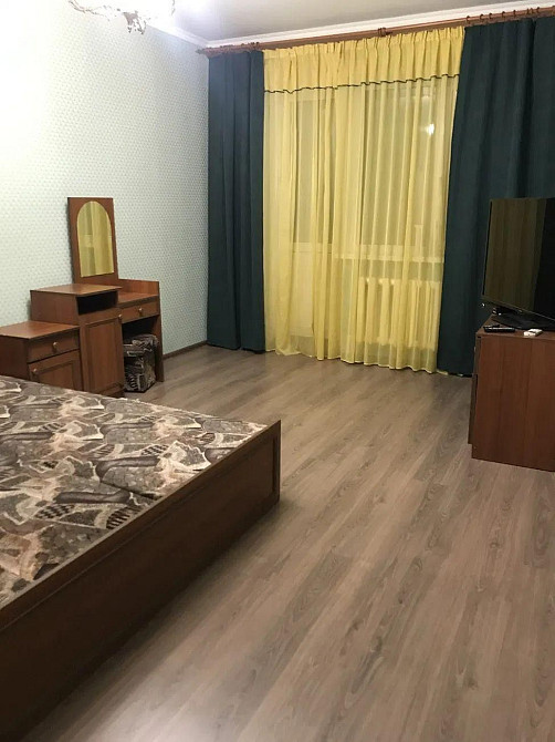 Оренда Лазурний Блюз Галактика Сверстюка Туманяна Лівобережна SF Киев - изображение 7