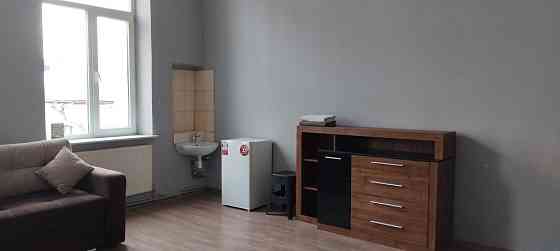 БЕЗ РІЄЛТОРА/Довгострокова Оренда кімнати 8000 грн +к.п Чернівці