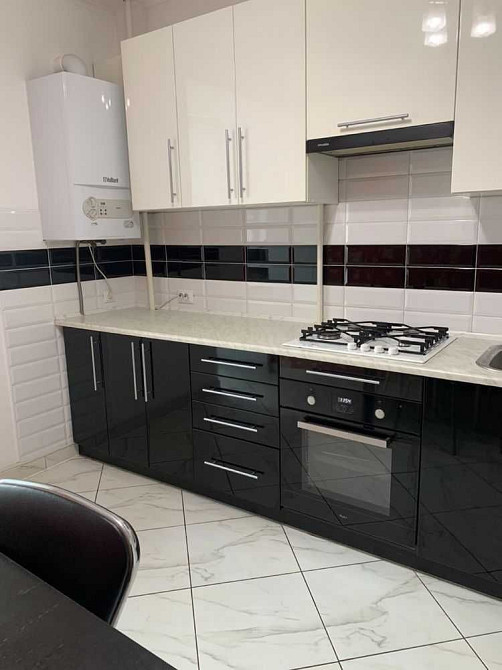 Здається в оренду квартира з меблями і технікою в центрі міста Івано-Франківськ - зображення 2