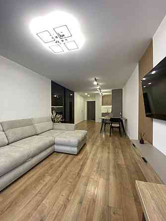 Продаж однокімнатної квартири з ремонтом Жк Америка вул.В.Великого 10 Львов