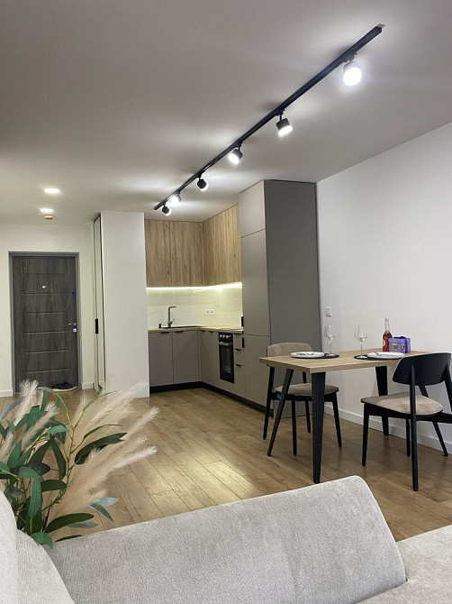 Продаж однокімнатної квартири з ремонтом Жк Америка вул.В.Великого 10 Львов - изображение 1