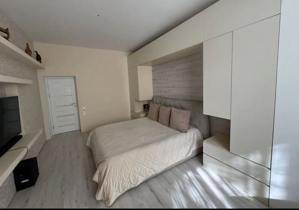 2к з новим ремонтом 58кв вул Гетьмана Полуботка метро Дарниця Киев - изображение 7