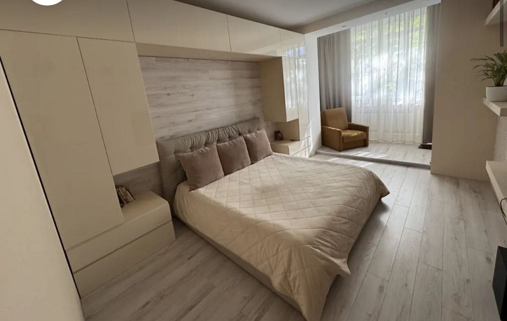 2к з новим ремонтом 58кв вул Гетьмана Полуботка метро Дарниця Киев - изображение 4