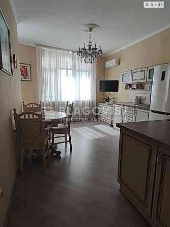 Продається квартира Ахматової 22 Київ