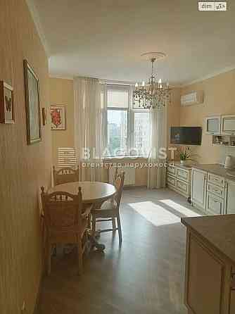 Продається квартира Ахматової 22 Київ