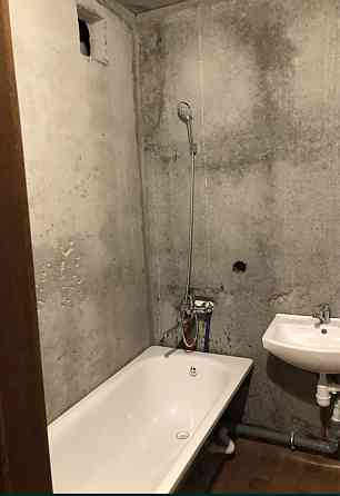 Продам видову 2х кім. квартиру  Центр Київ