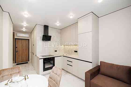 Продаж 1-кімнатної квартири з ремонтом в ЖК Svitlo Park, Столичне шосе Київ