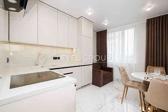 Продаж 1-кімнатної квартири з ремонтом в ЖК Svitlo Park, Столичне шосе Київ