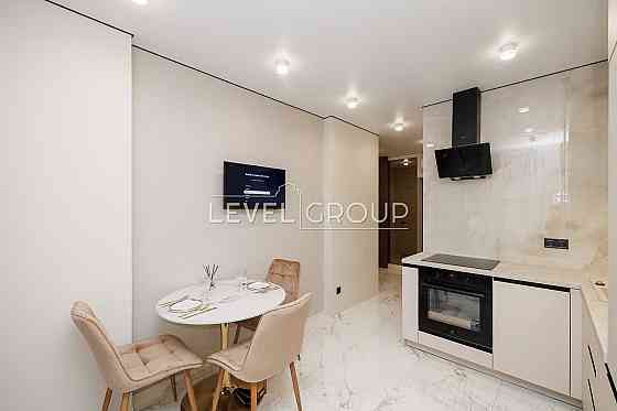 Продаж 1-кімнатної квартири з ремонтом в ЖК Svitlo Park, Столичне шосе Київ