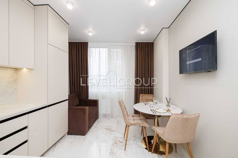 Продаж 1-кімнатної квартири з ремонтом в ЖК Svitlo Park, Столичне шосе Київ - зображення 2