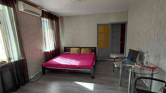 Срочно продам двухкомнатная центр Дерибасовская Ланжерон 2 этаж ремонт Одесса