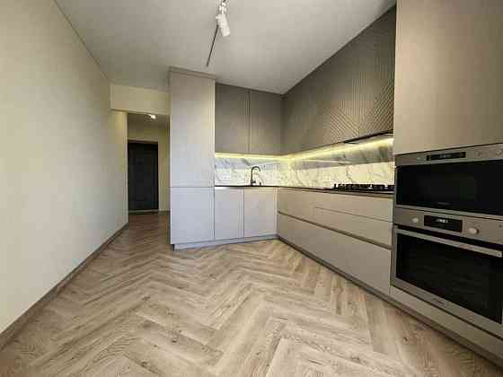 2-к. квартира з дизайнерським  ремонтом,  та і/о за вул. Чумацька Тернополь