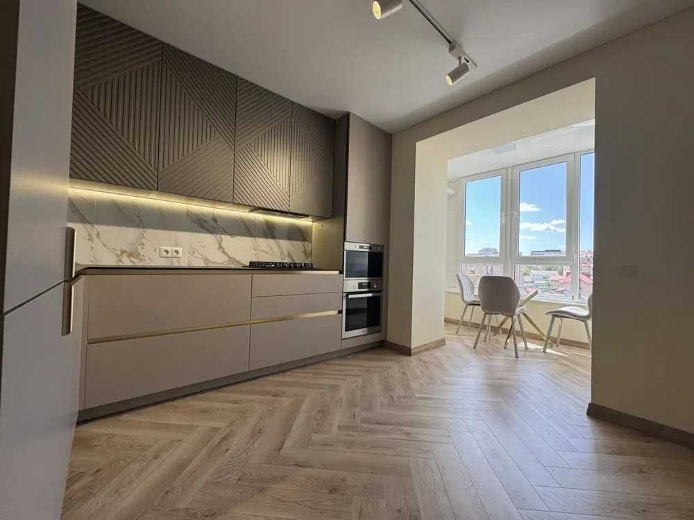 2-к. квартира з дизайнерським  ремонтом,  та і/о за вул. Чумацька Тернополь - изображение 2