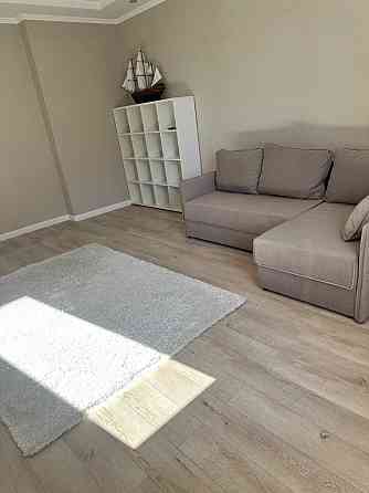 Перша оренда 3-х кім квартири 92м дві спальні метро Позняки/Осокорки Киев