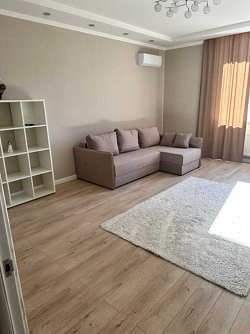 Перша оренда 3-х кім квартири 92м дві спальні метро Позняки/Осокорки Киев - изображение 1