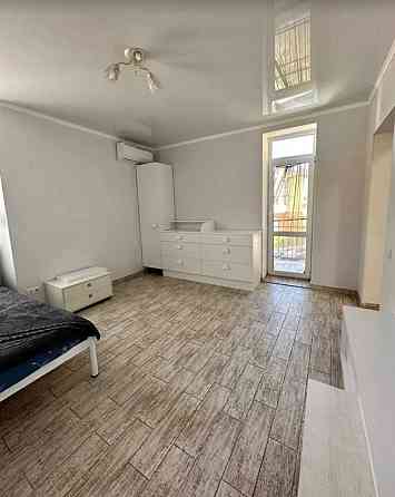 Здаэться 1-но кімнатна квартира в новобудові, відмінний стан. Все є. Вінниця