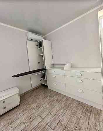 Здаэться 1-но кімнатна квартира в новобудові, відмінний стан. Все є. Вінниця