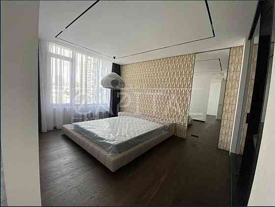 ПЕРША ЗДАЧА великої і просторої квартири, в преміум ЖК Tetris Hall. Киев