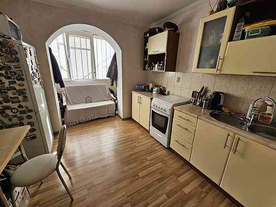 Продам 1 ком.квартиру с ремонтом  на ж/м Солнечном Днепр