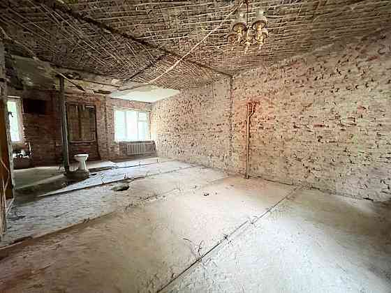 Продам 2-к.кв., сталинка, центр, метро Университет, Научная, Культуры Харьков