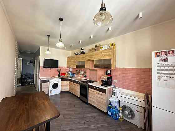 2 ком. 81кв.м. с ремонтом. Черёмушки. Газ Одесса