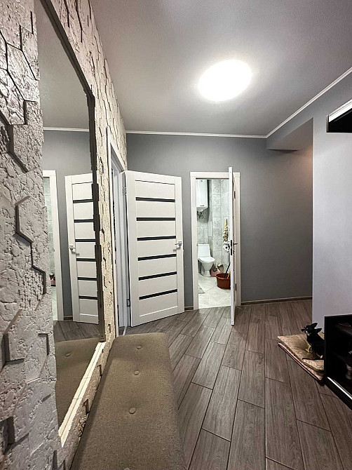 2 ком. 81кв.м. с ремонтом. Черёмушки. Газ Одесса - изображение 1