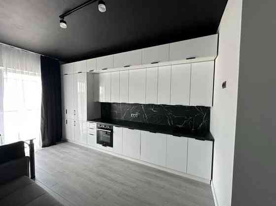 Продається півторакімнатна квартира в ЖК «Садовий», Ужгород Ужгород